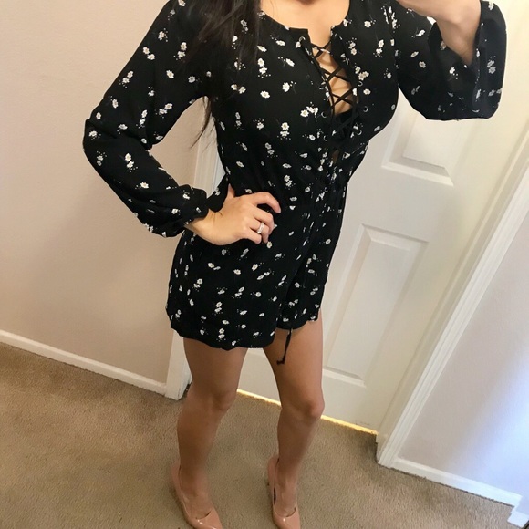 CUTE SUMMER ROMPER - Picture 2 of 5